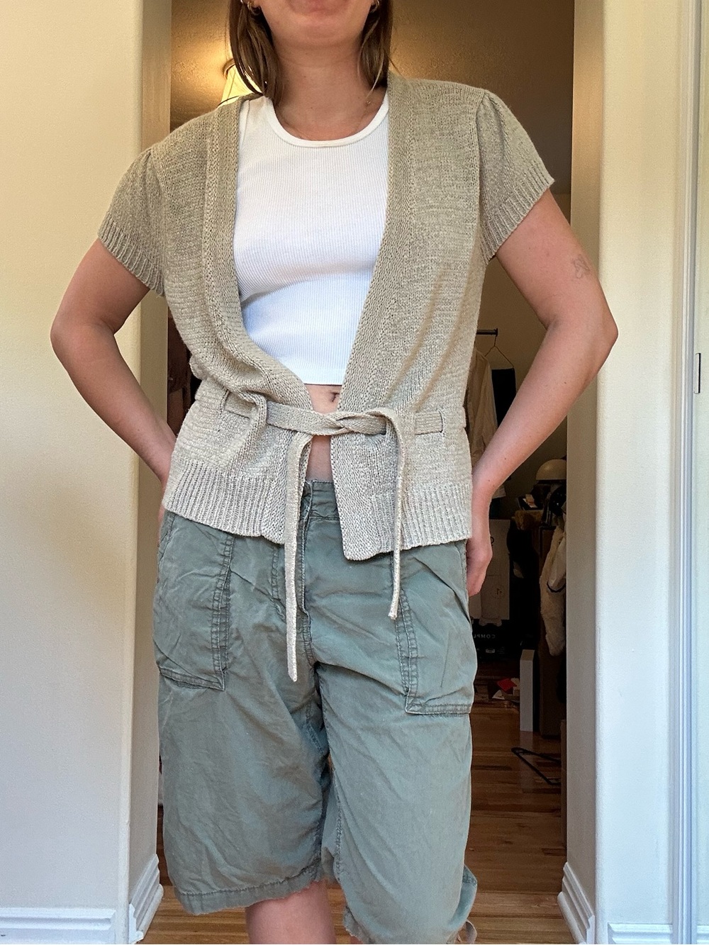 Adorable August silk Beige Open Knit Tie-Front Cardigan - Picture 6 of 7